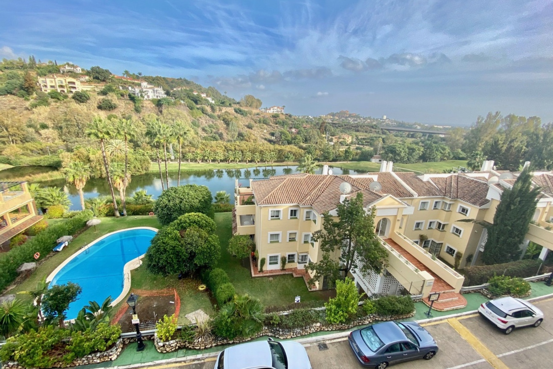 Resale - apartment - Benahavís - La Quinta