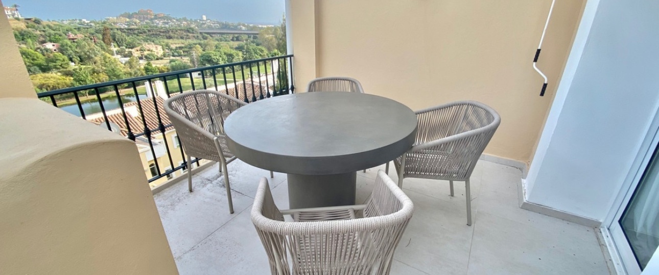 Resale - apartment - Benahavís - La Quinta