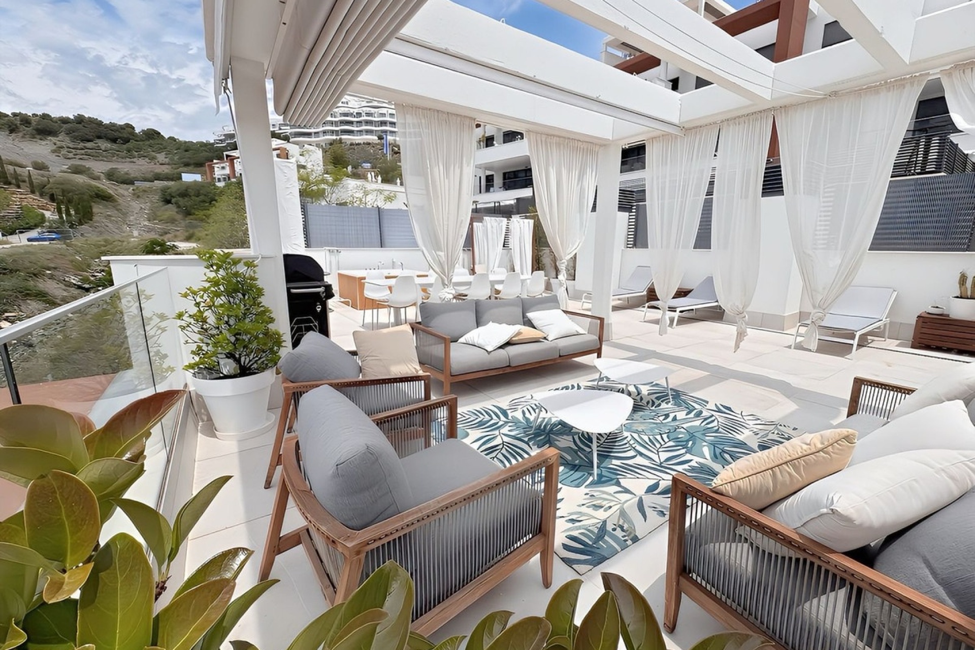 Resale - apartment - Benahavís - La Quinta