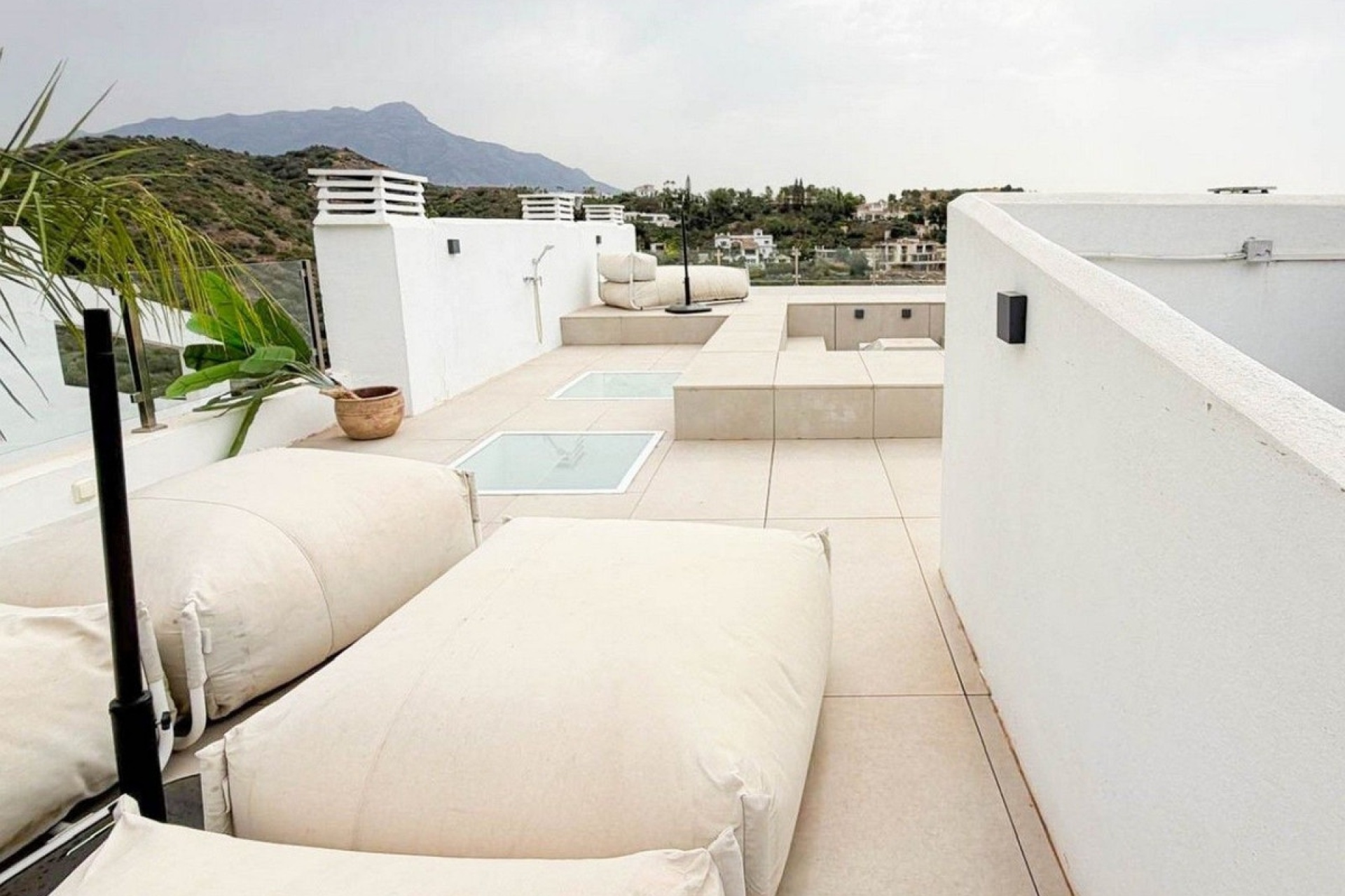 Resale - apartment - Benahavís - La Quinta
