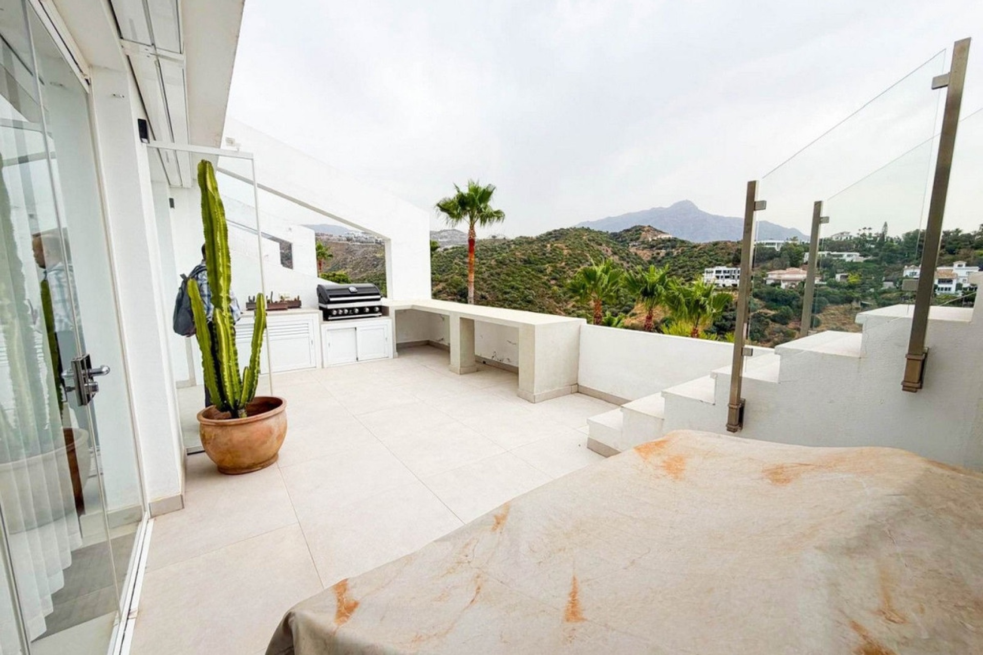 Resale - apartment - Benahavís - La Quinta