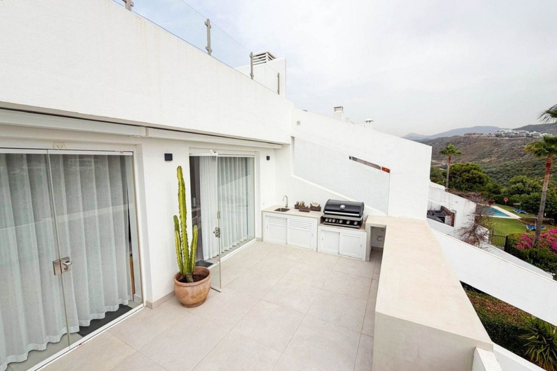 Resale - apartment - Benahavís - La Quinta
