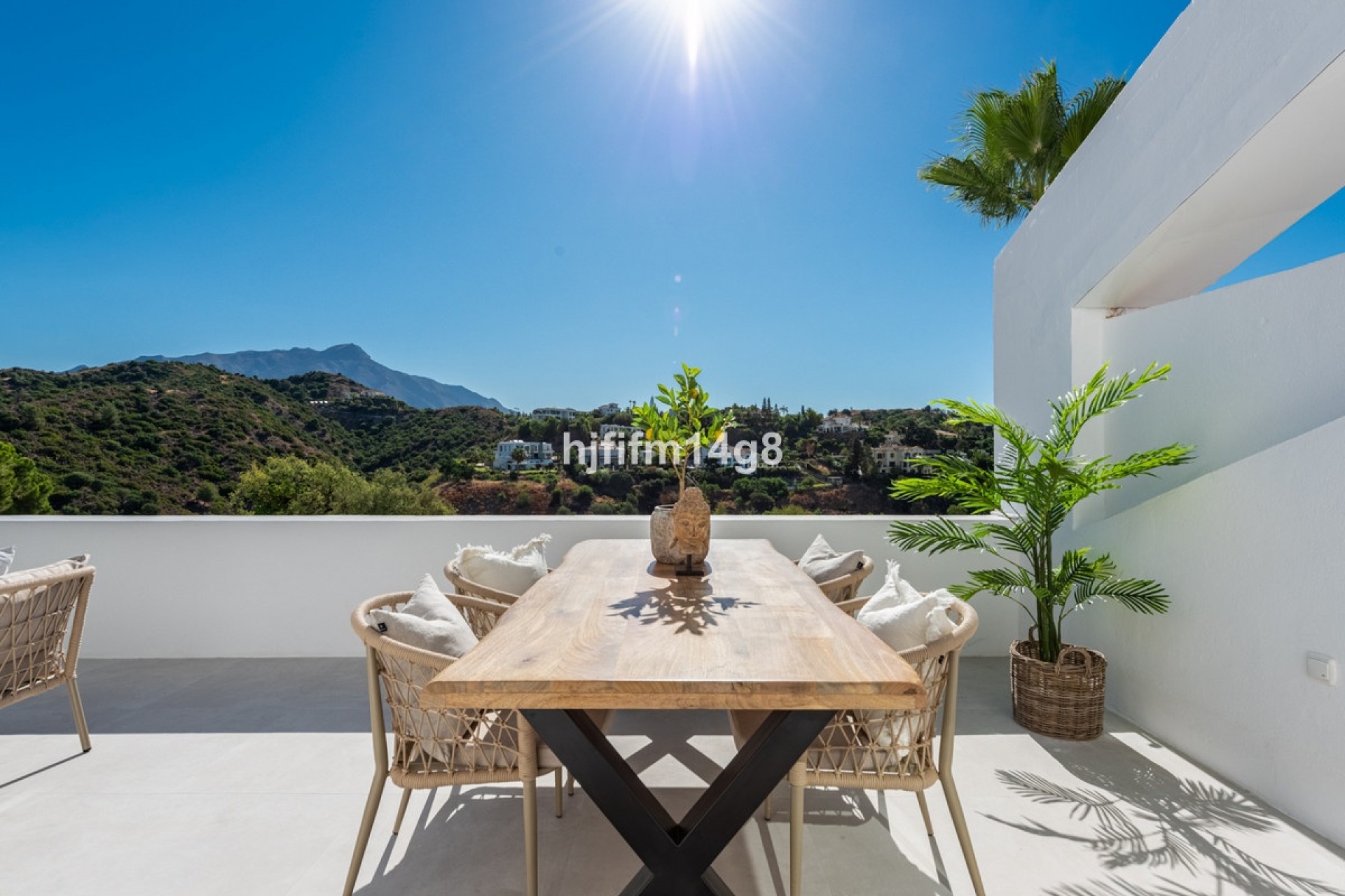 Resale - apartment - Benahavís - La Quinta