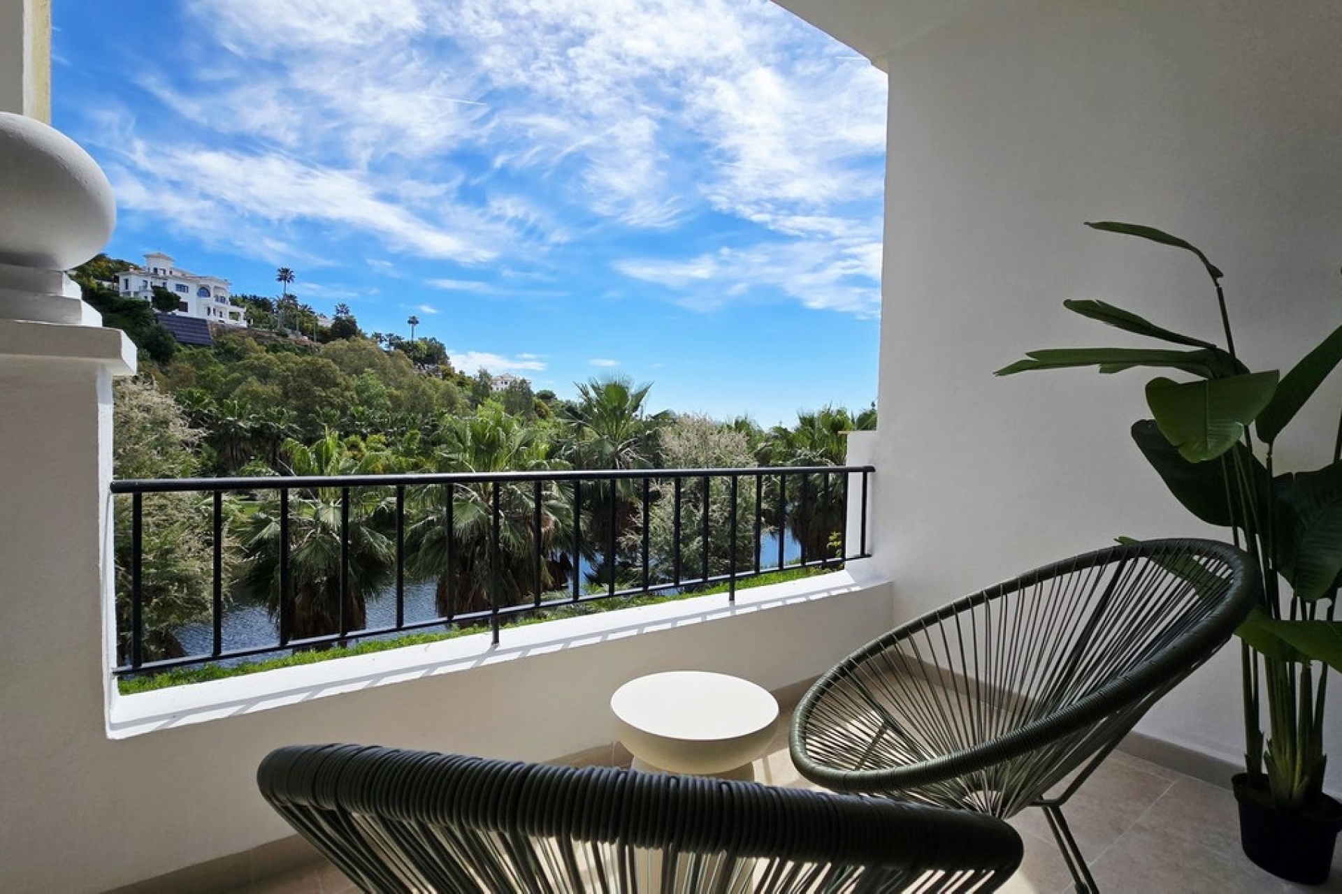 Resale - apartment - Benahavís - La Quinta