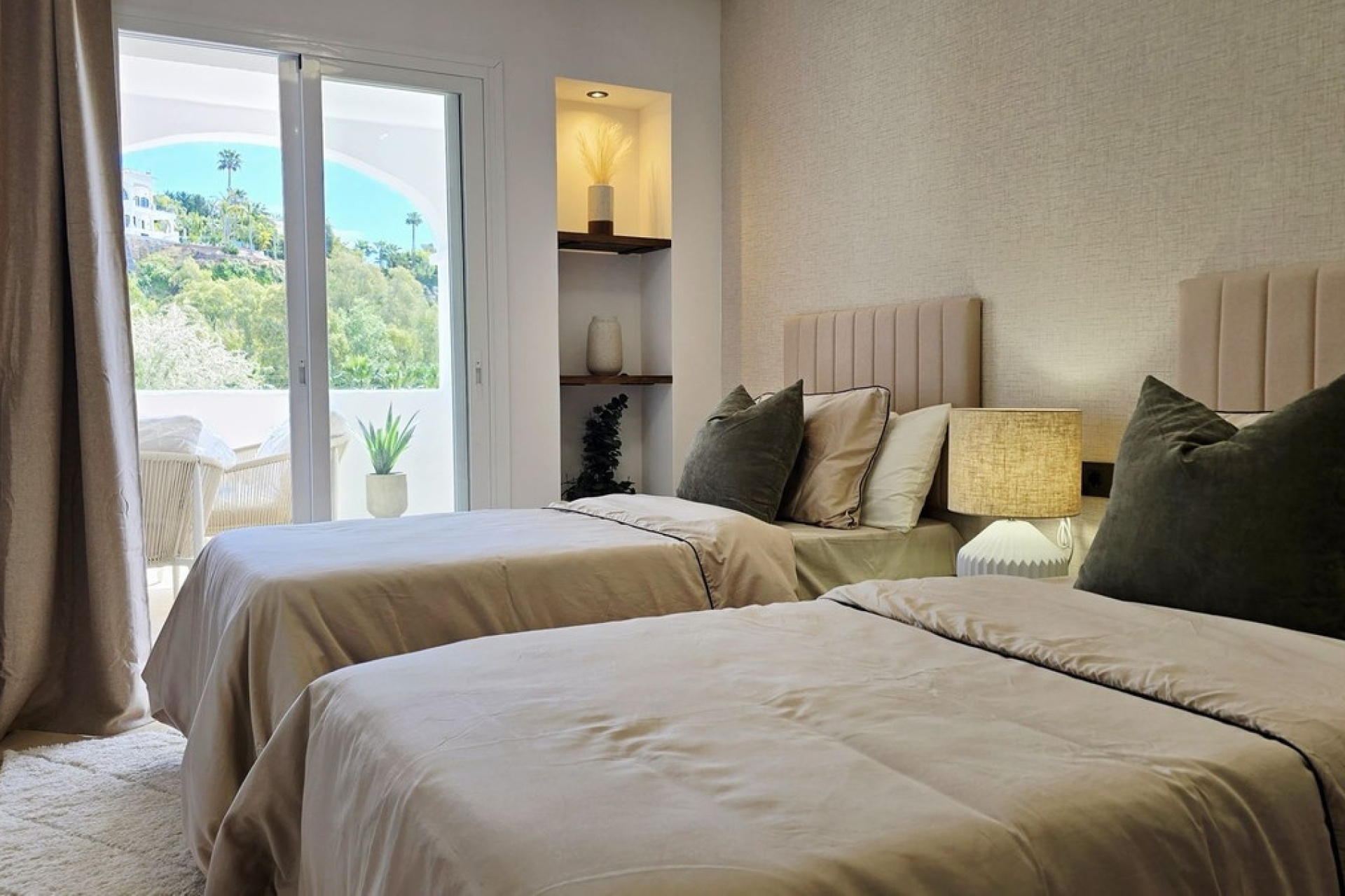 Resale - apartment - Benahavís - La Quinta