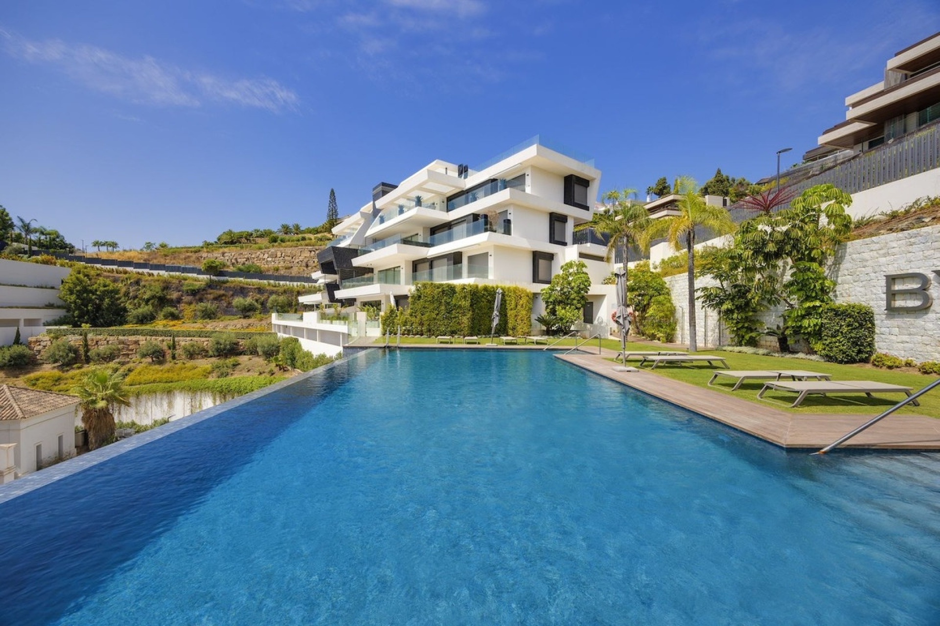 Resale - apartment - Benahavís - La Quinta