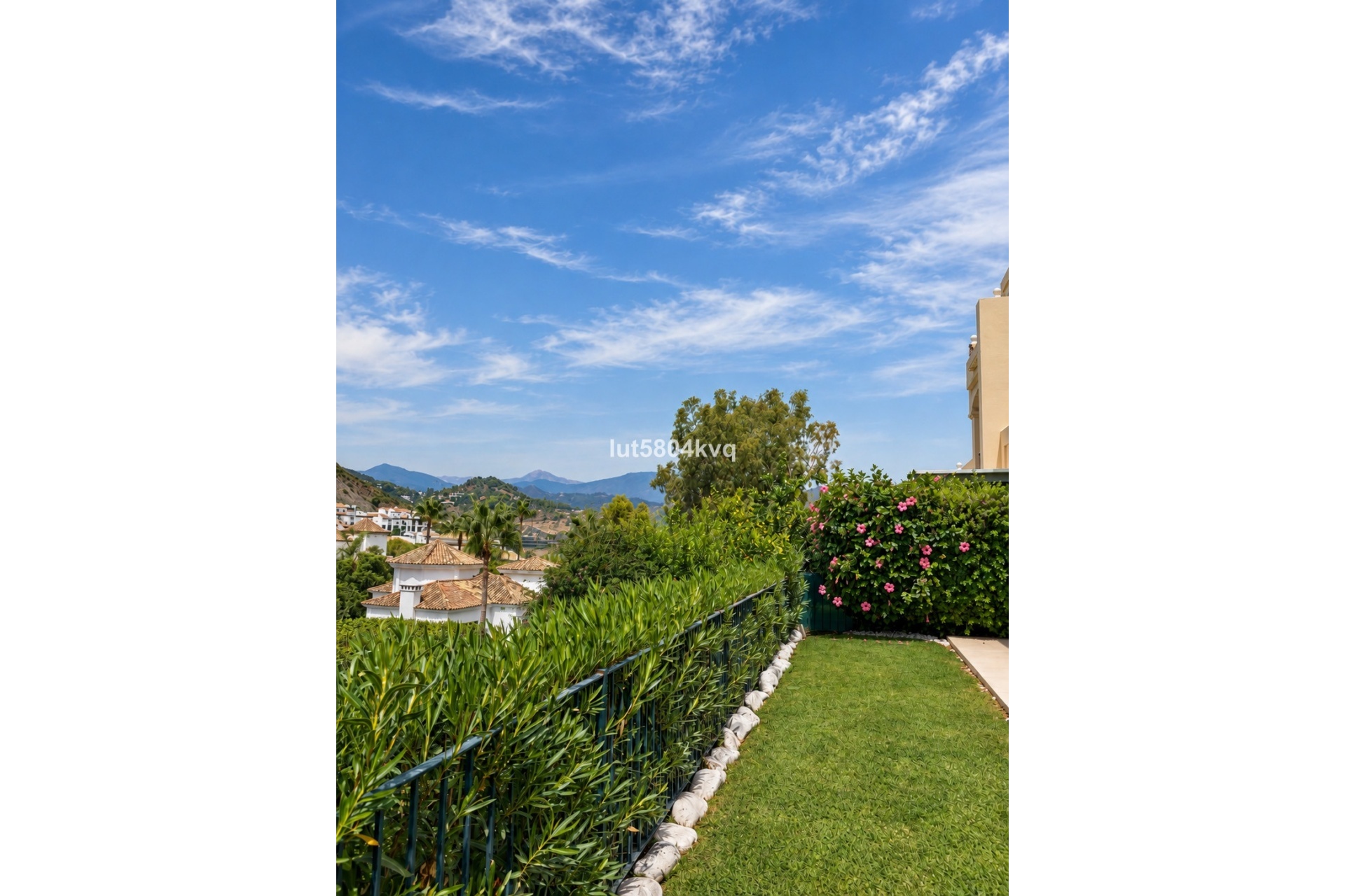 Resale - apartment - Benahavís - La Quinta