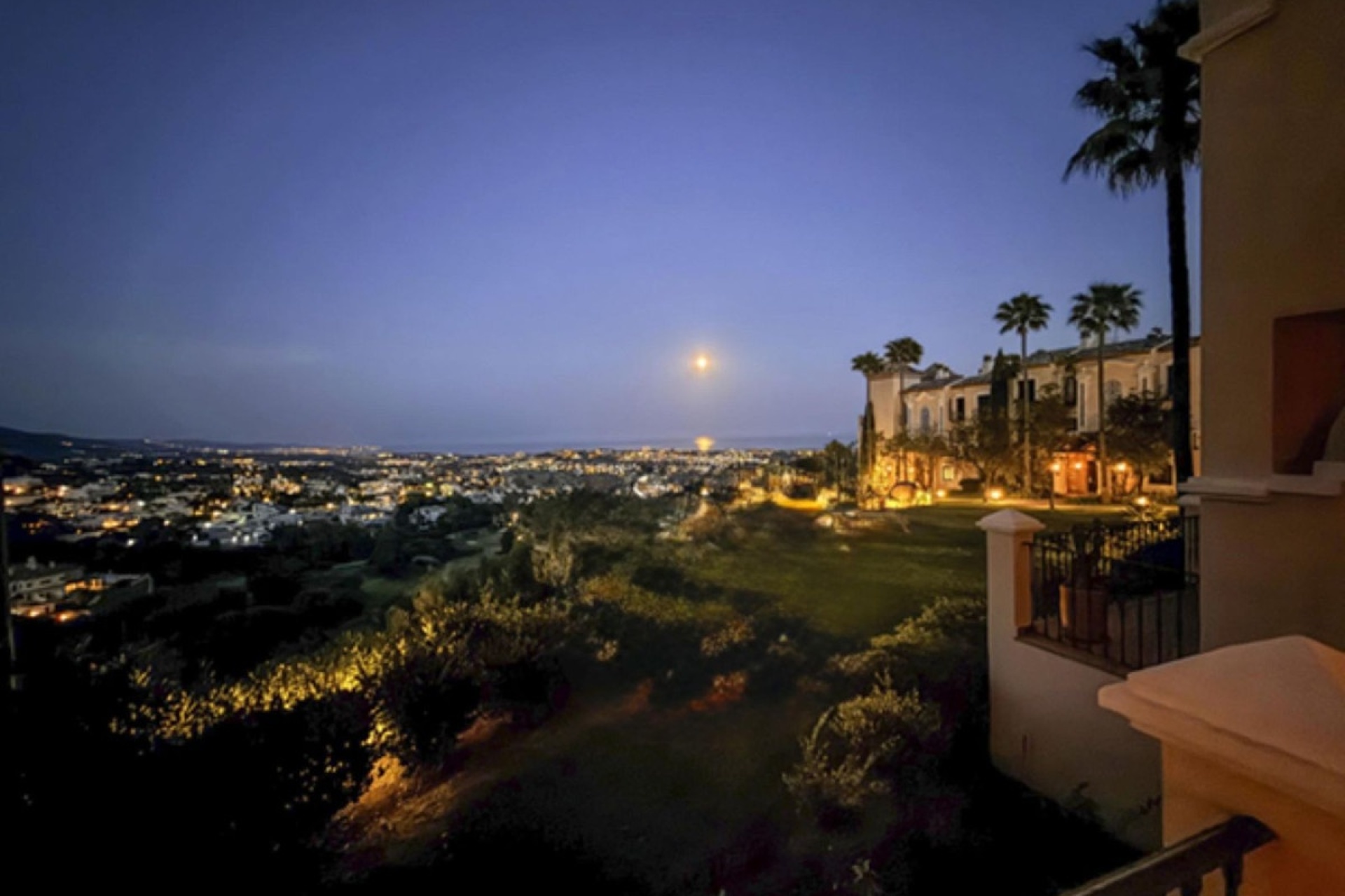 Resale - apartment - Benahavís - La Quinta