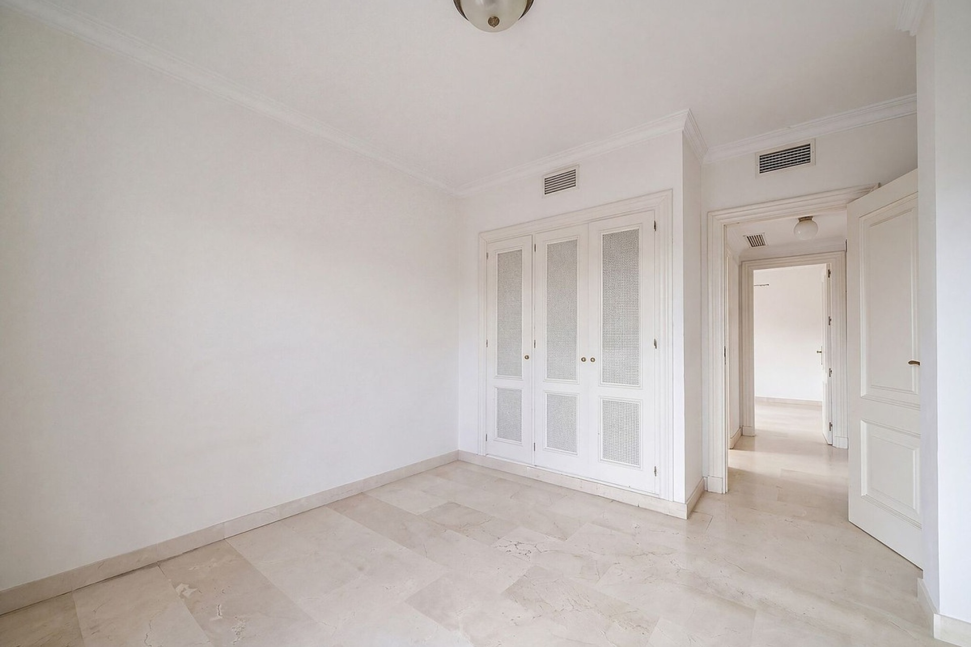 Resale - apartment - Benahavís - La Quinta