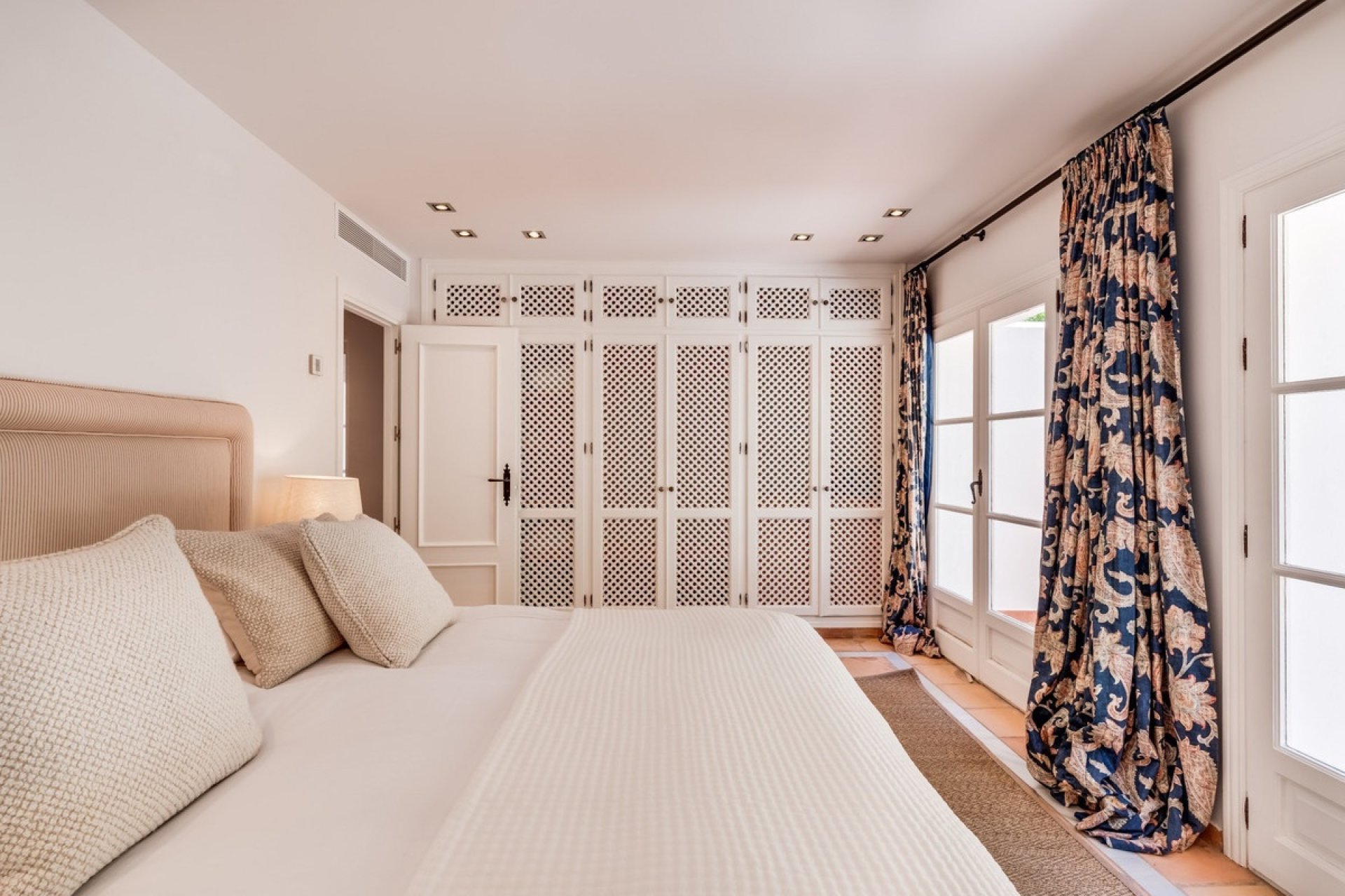 Resale - apartment - Benahavís - La Zagaleta