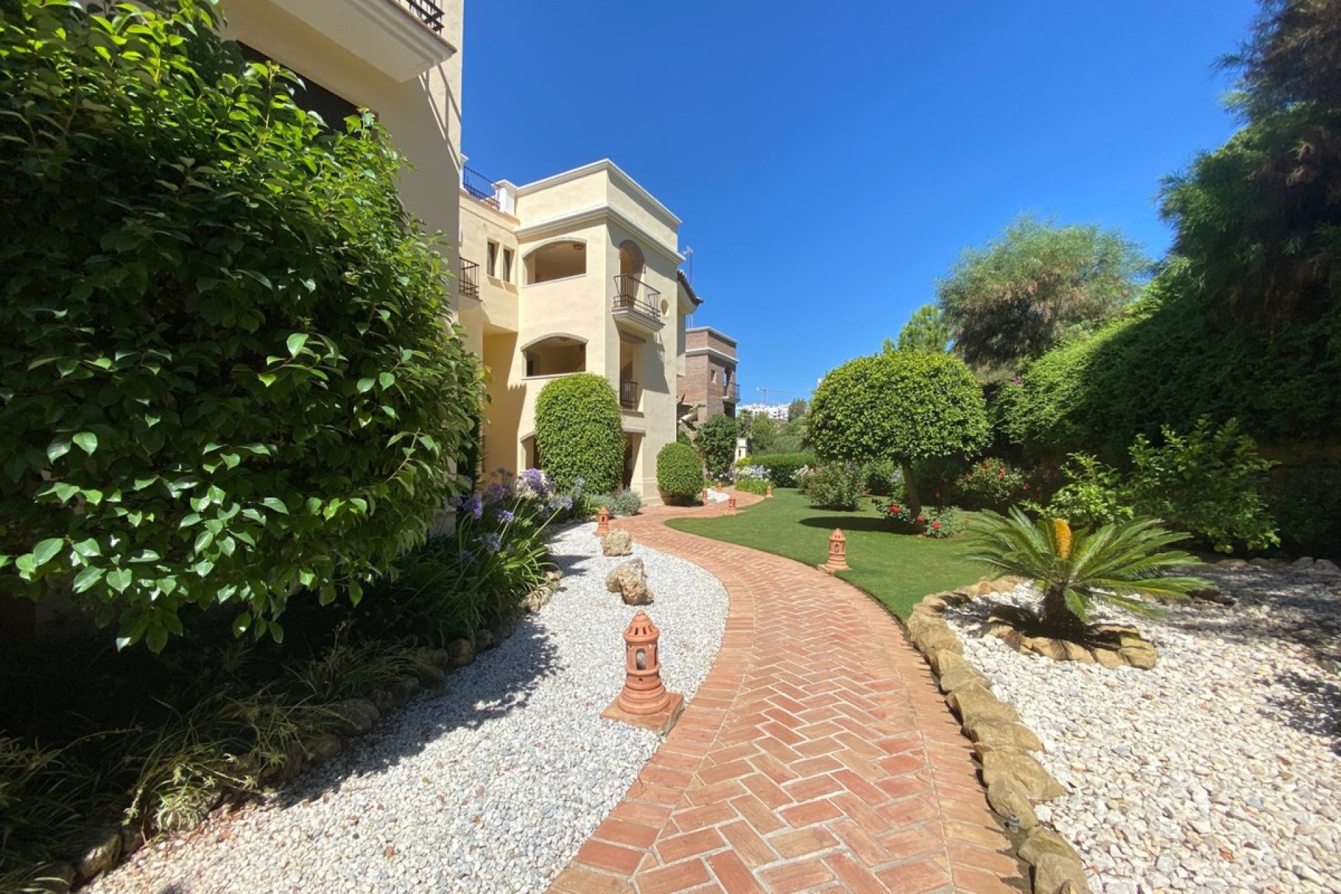 Resale - apartment - Benahavís - Los Arqueros