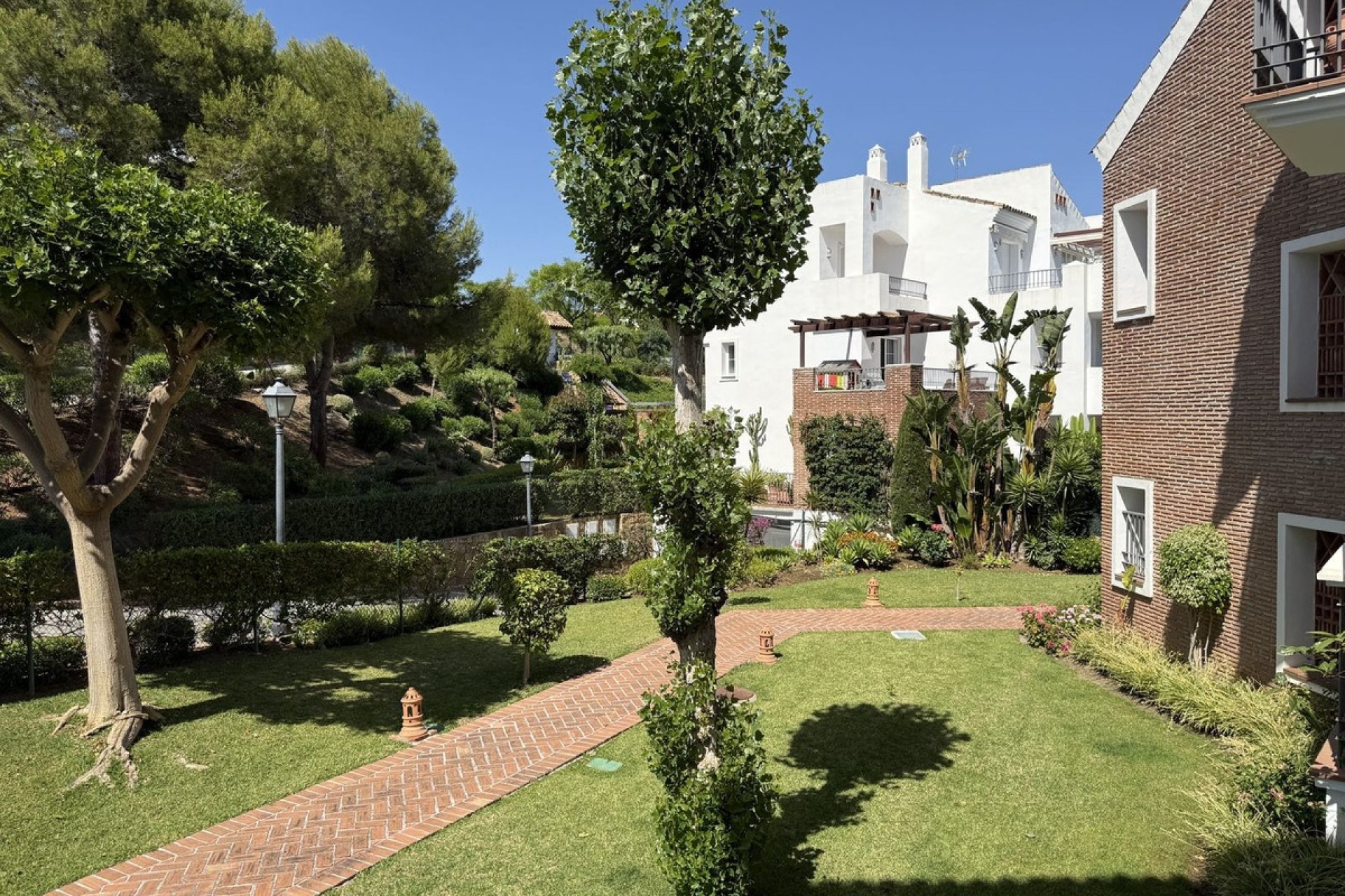 Resale - apartment - Benahavís - Los Arqueros