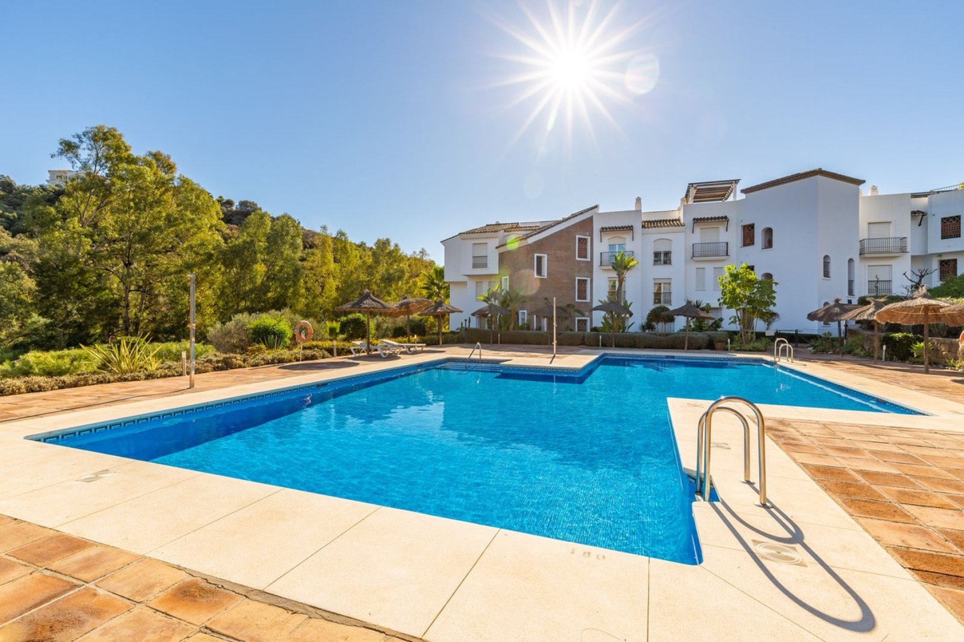 Resale - apartment - Benahavís - Los Arqueros