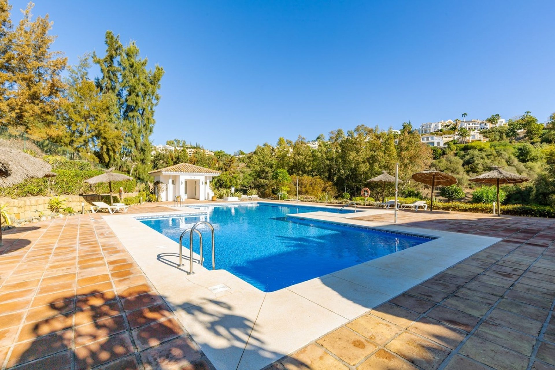 Resale - apartment - Benahavís - Los Arqueros