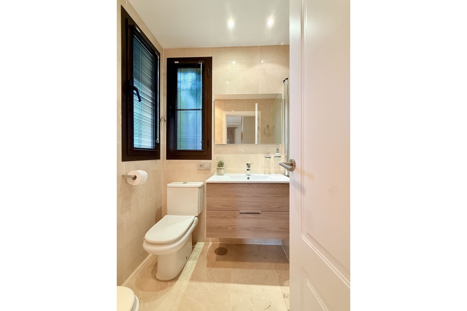 Resale - apartment - Benahavís - Los Arqueros