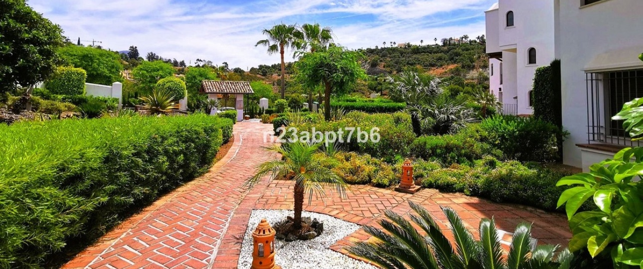 Resale - apartment - Benahavís - Los Arqueros