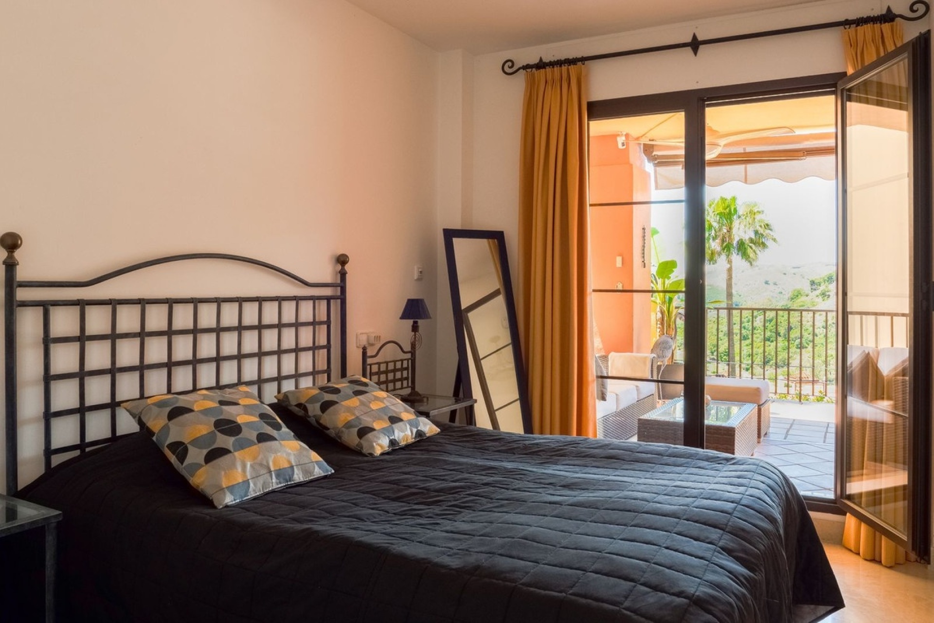 Resale - apartment - Benahavís - Los Arqueros