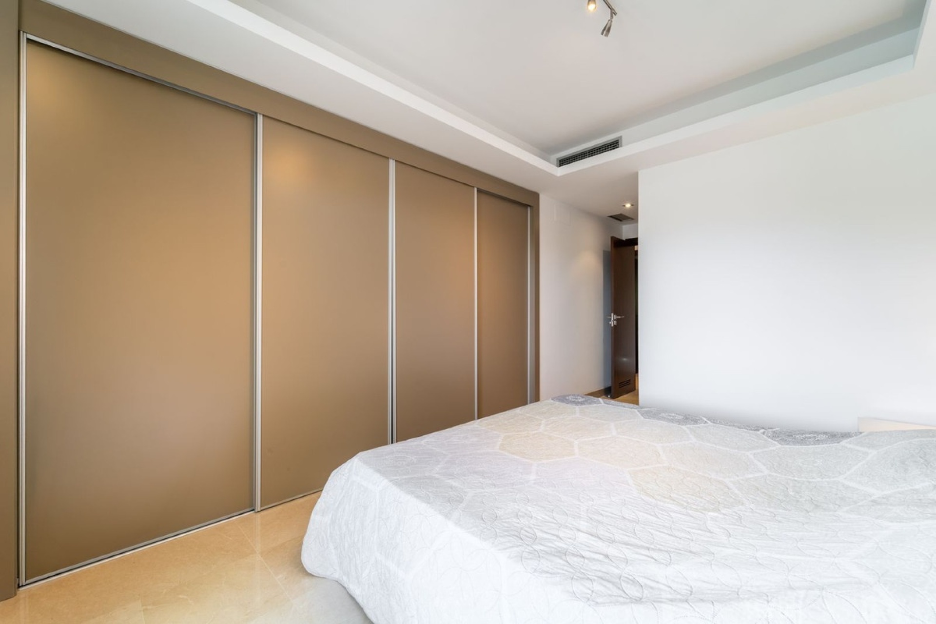 Resale - apartment - Benahavís - Los Arqueros