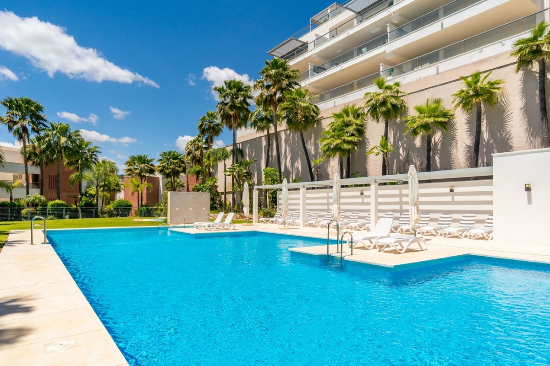 Resale - apartment - Benahavís - Los Arqueros