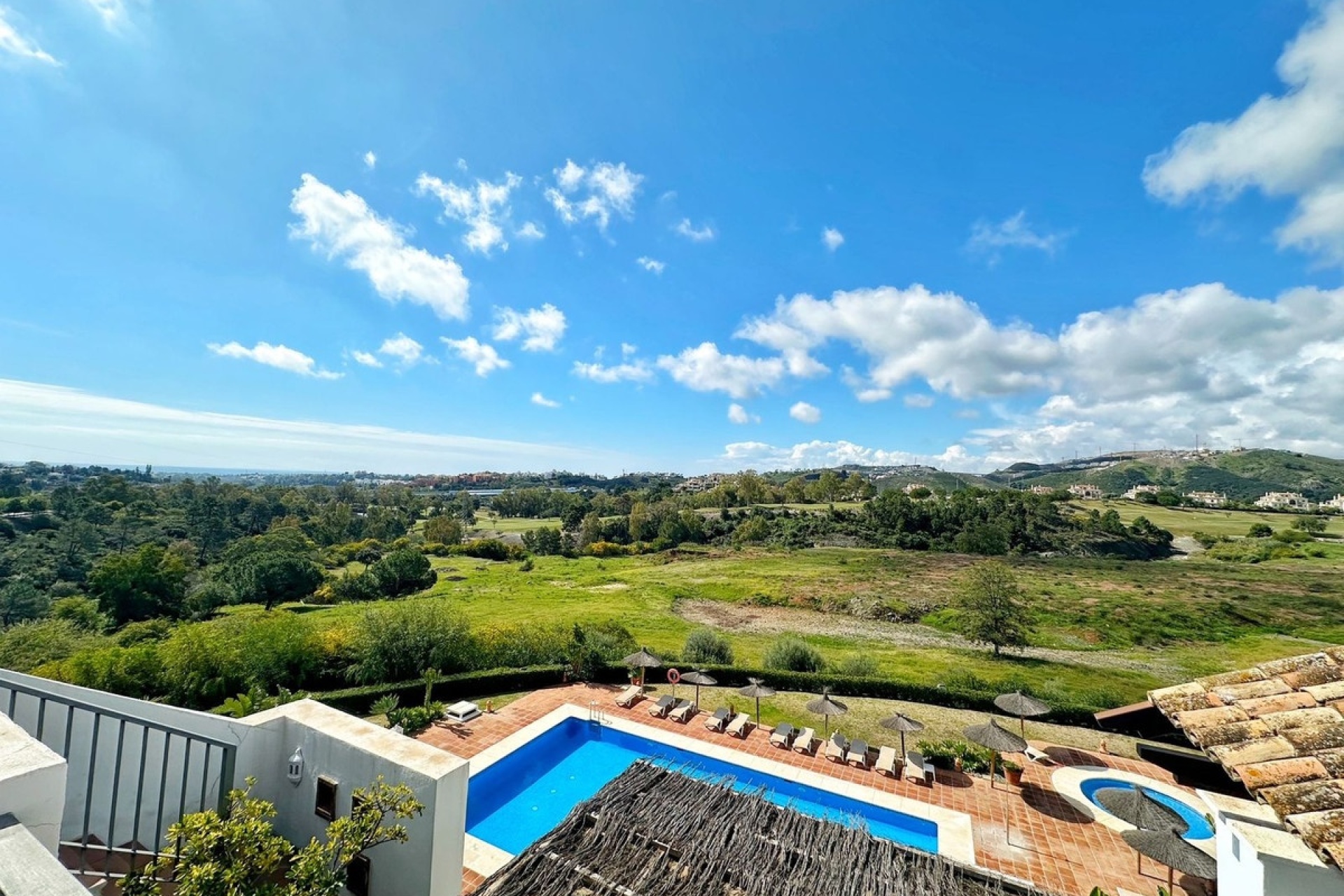 Resale - apartment - Benahavís - Los Arqueros
