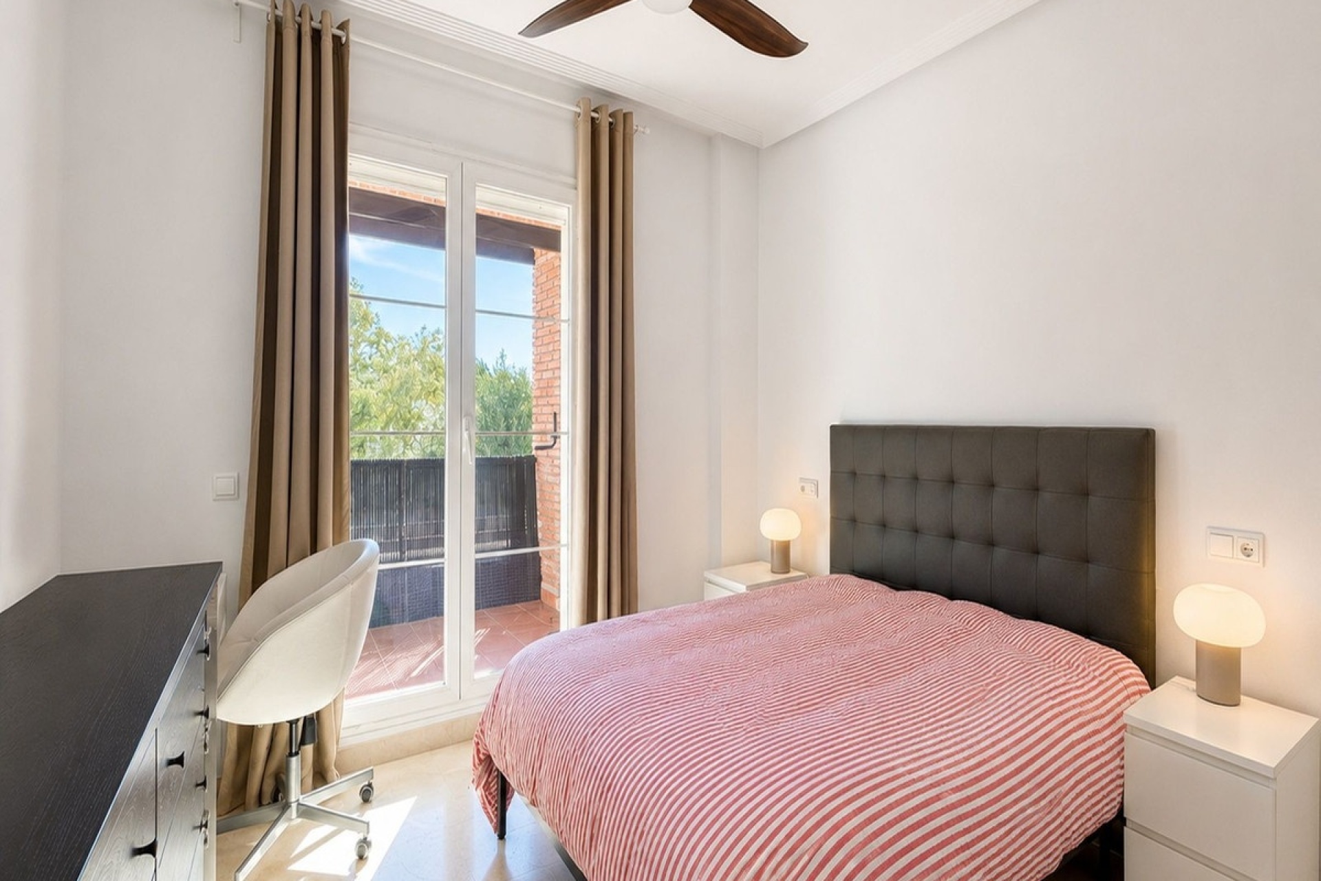 Resale - apartment - Benahavís - Los Arqueros