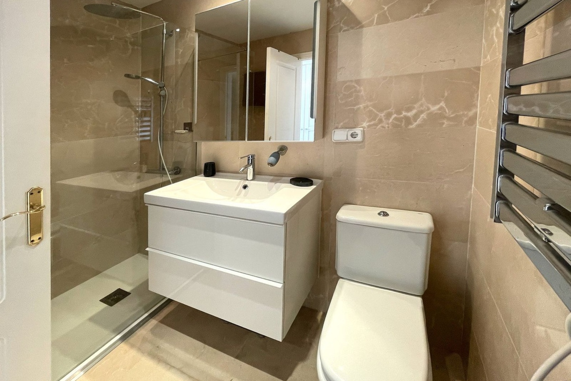 Resale - apartment - Benahavís - Los Arqueros