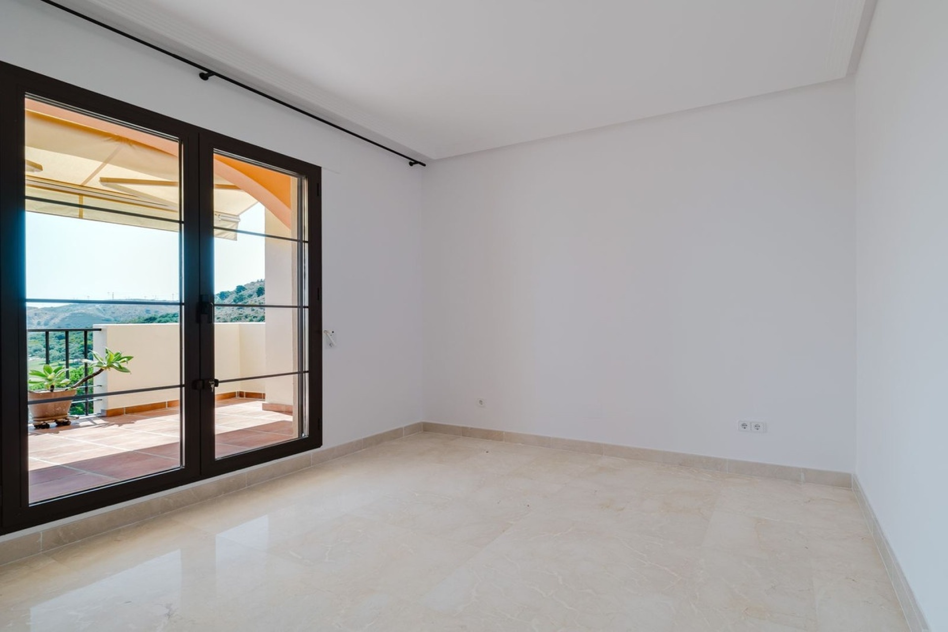 Resale - apartment - Benahavís - Los Arqueros