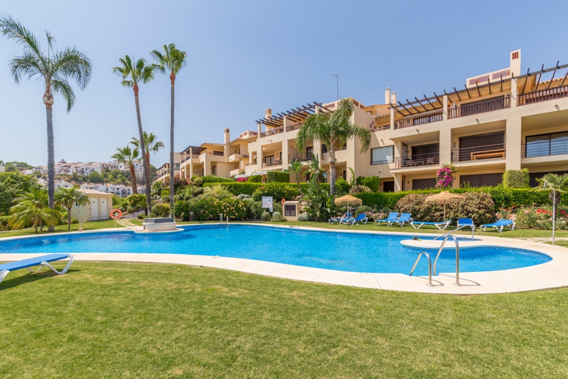 Resale - apartment - Benahavís - Los Arqueros