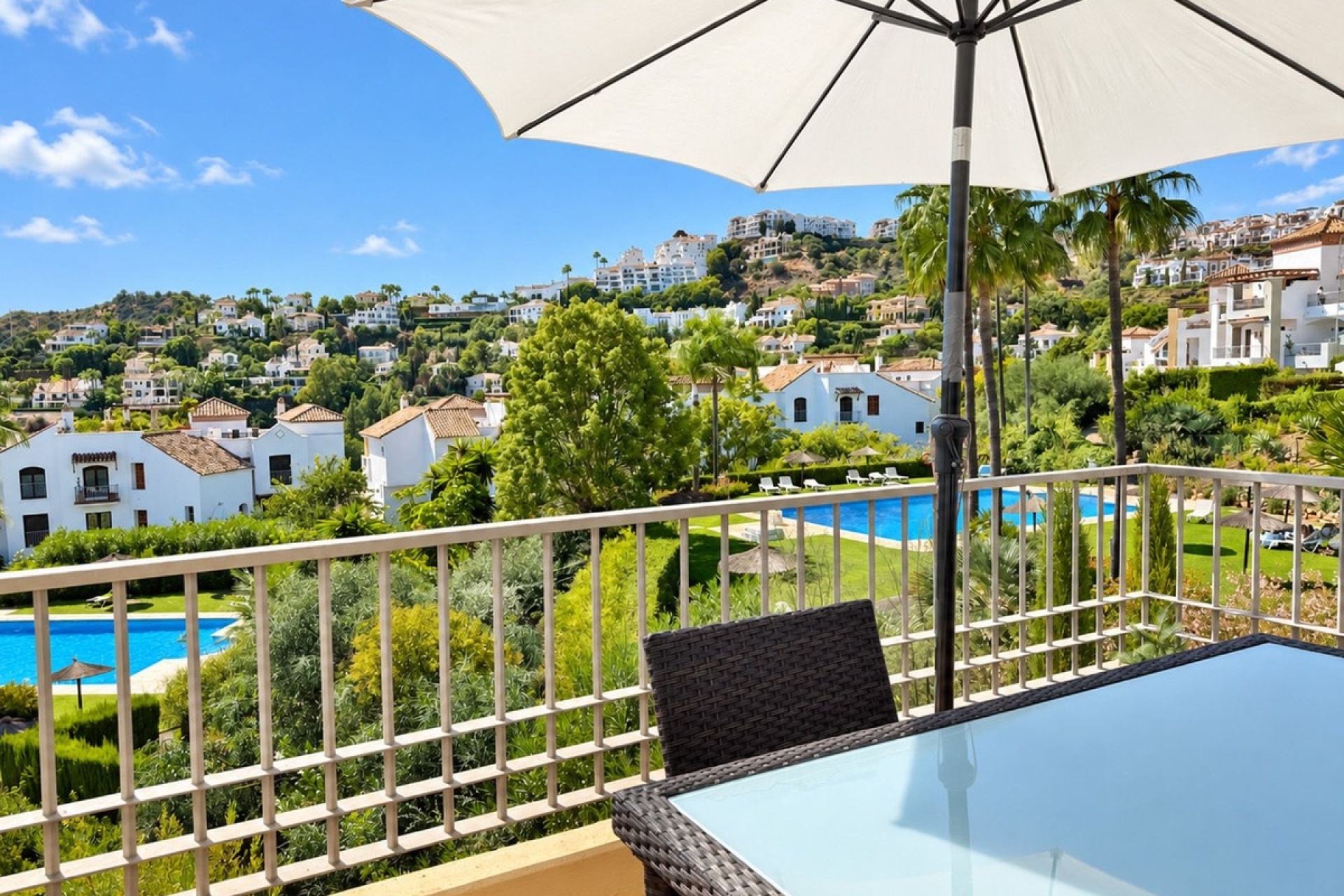 Resale - apartment - Benahavís - Los Arqueros