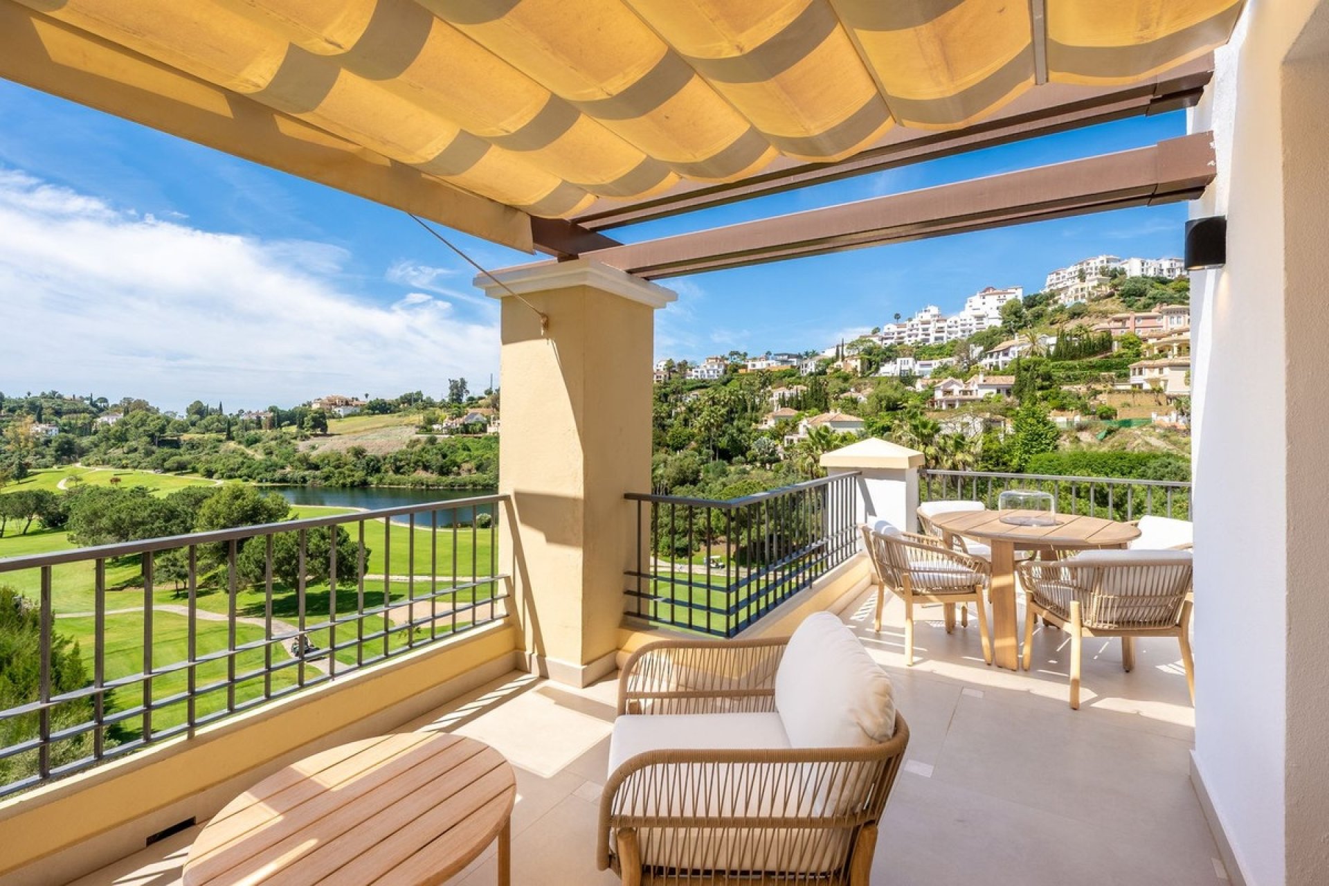 Resale - apartment - Benahavís - Los Arqueros