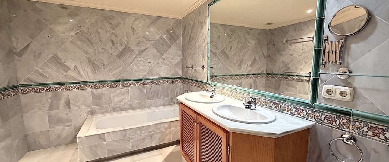 Resale - apartment - Benahavís - Monte Halcones