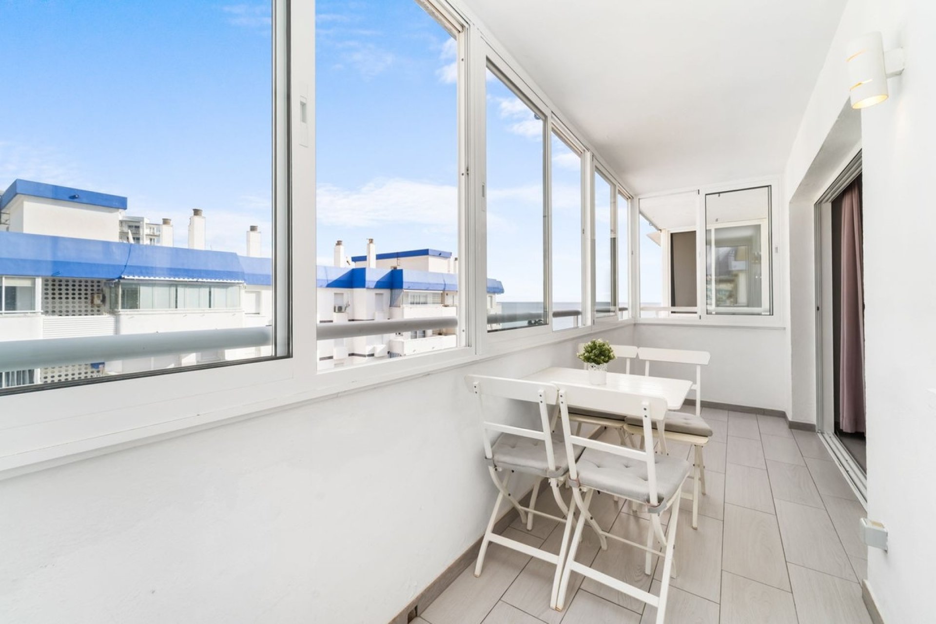 Resale - apartment - Benalmadena - Benalmadena Centro