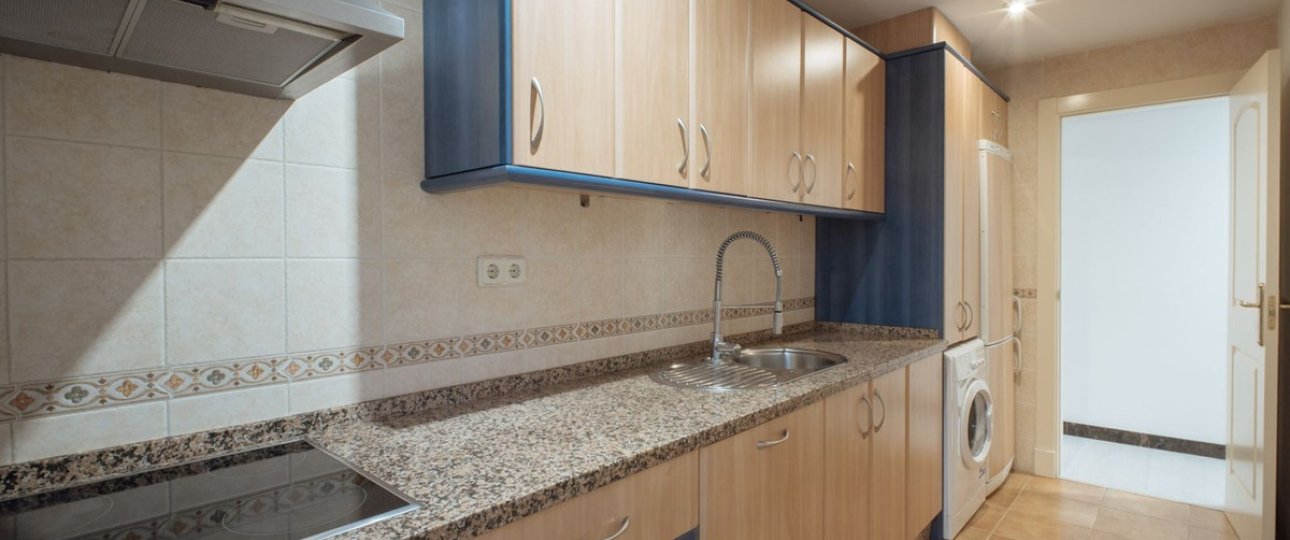 Resale - apartment - Benalmadena - Benalmadena Centro