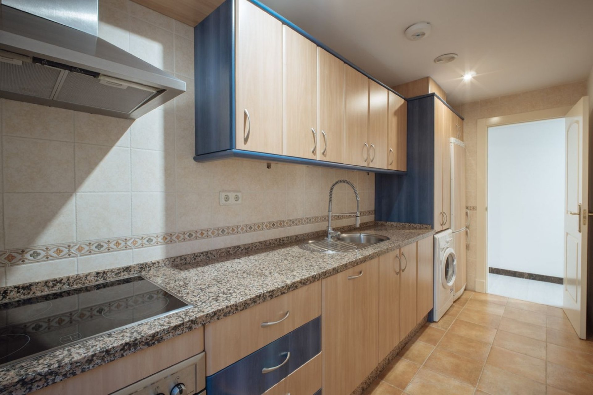 Resale - apartment - Benalmadena - Benalmadena Centro