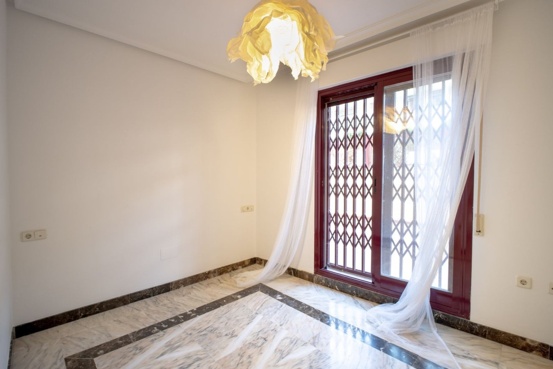 Resale - apartment - Benalmadena - Benalmadena Centro