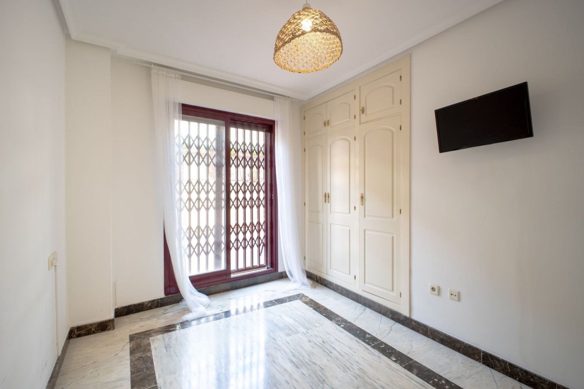 Resale - apartment - Benalmadena - Benalmadena Centro
