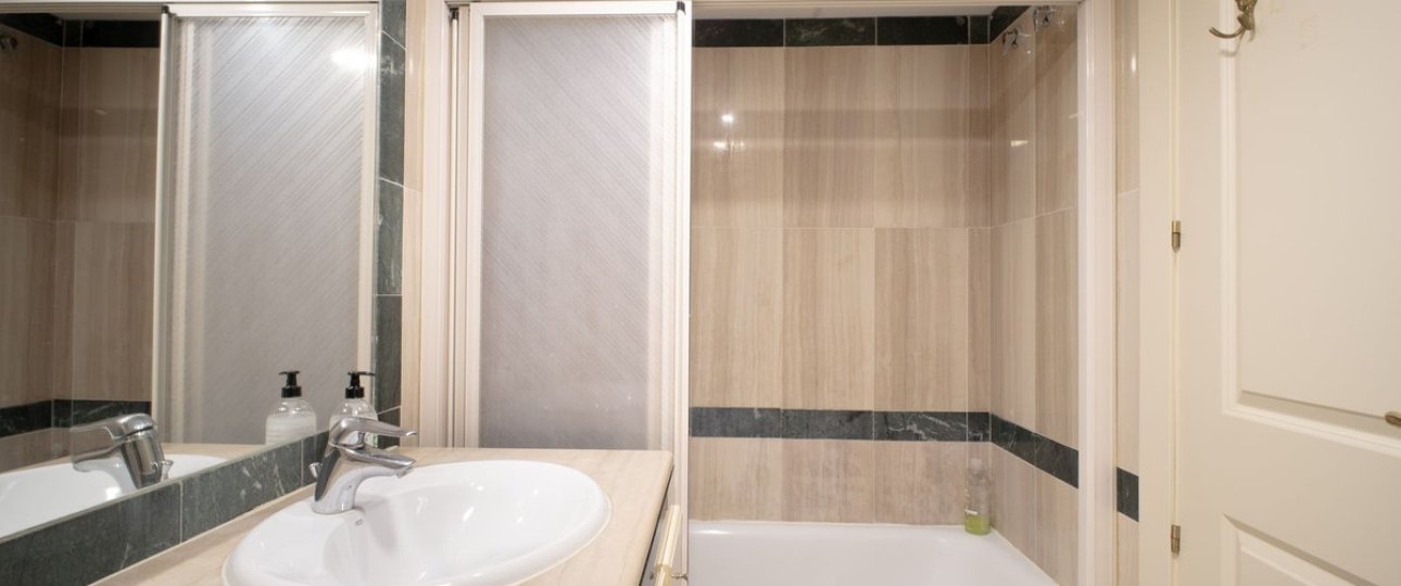 Resale - apartment - Benalmadena - Benalmadena Centro