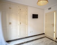 Resale - apartment - Benalmadena - Benalmadena Centro