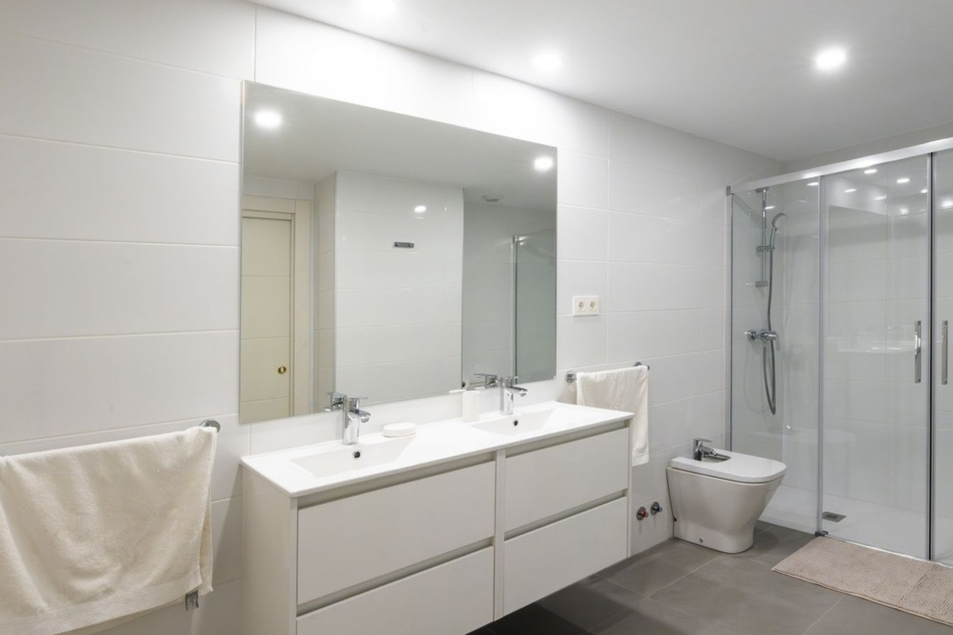 Resale - apartment - Benalmadena - Benalmadena Centro