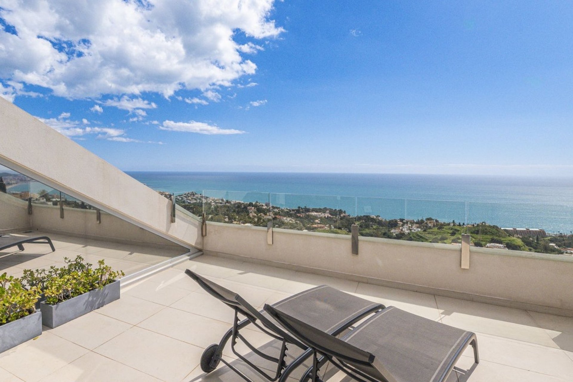 Resale - apartment - Benalmadena - Benalmadena Centro