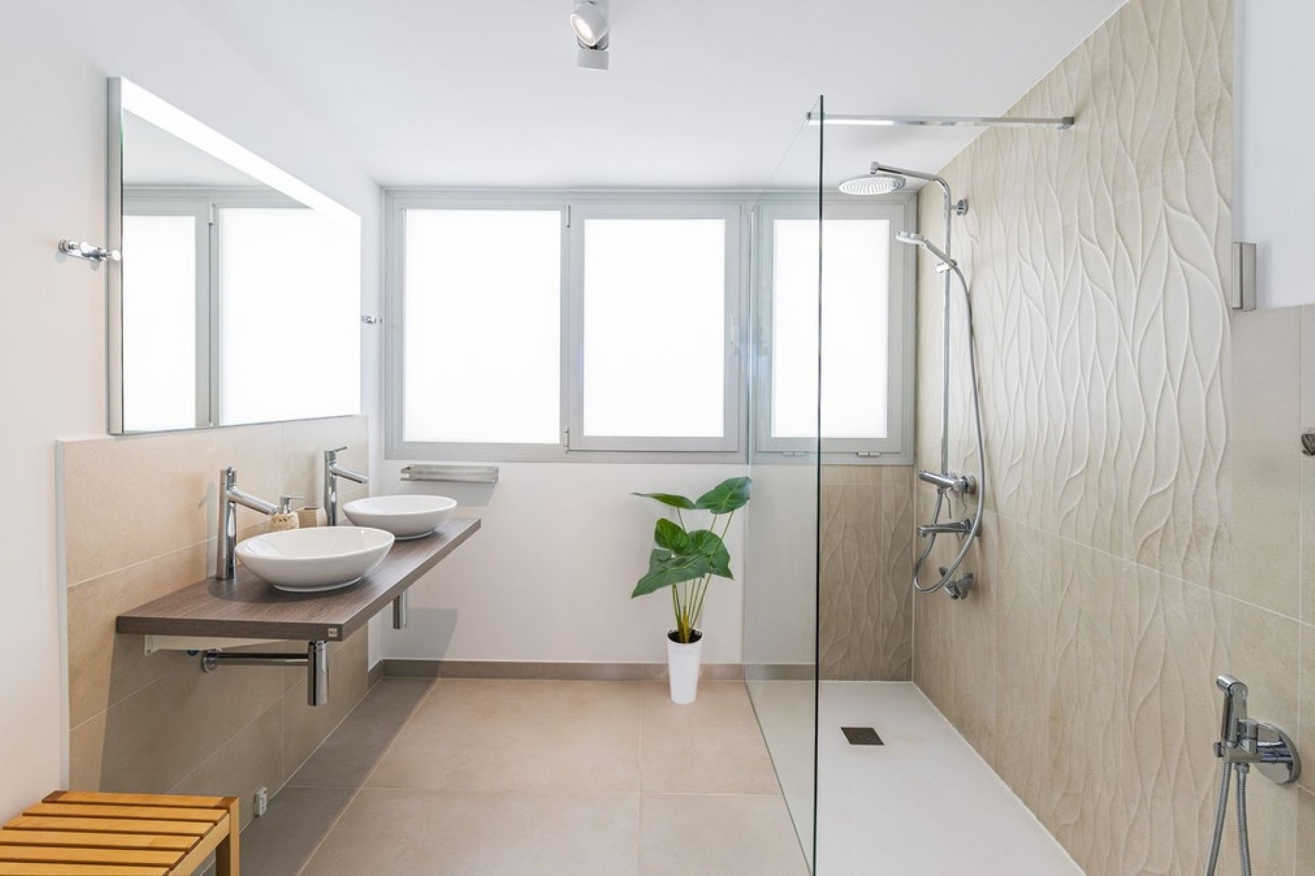 Resale - apartment - Benalmadena - Benalmadena Centro