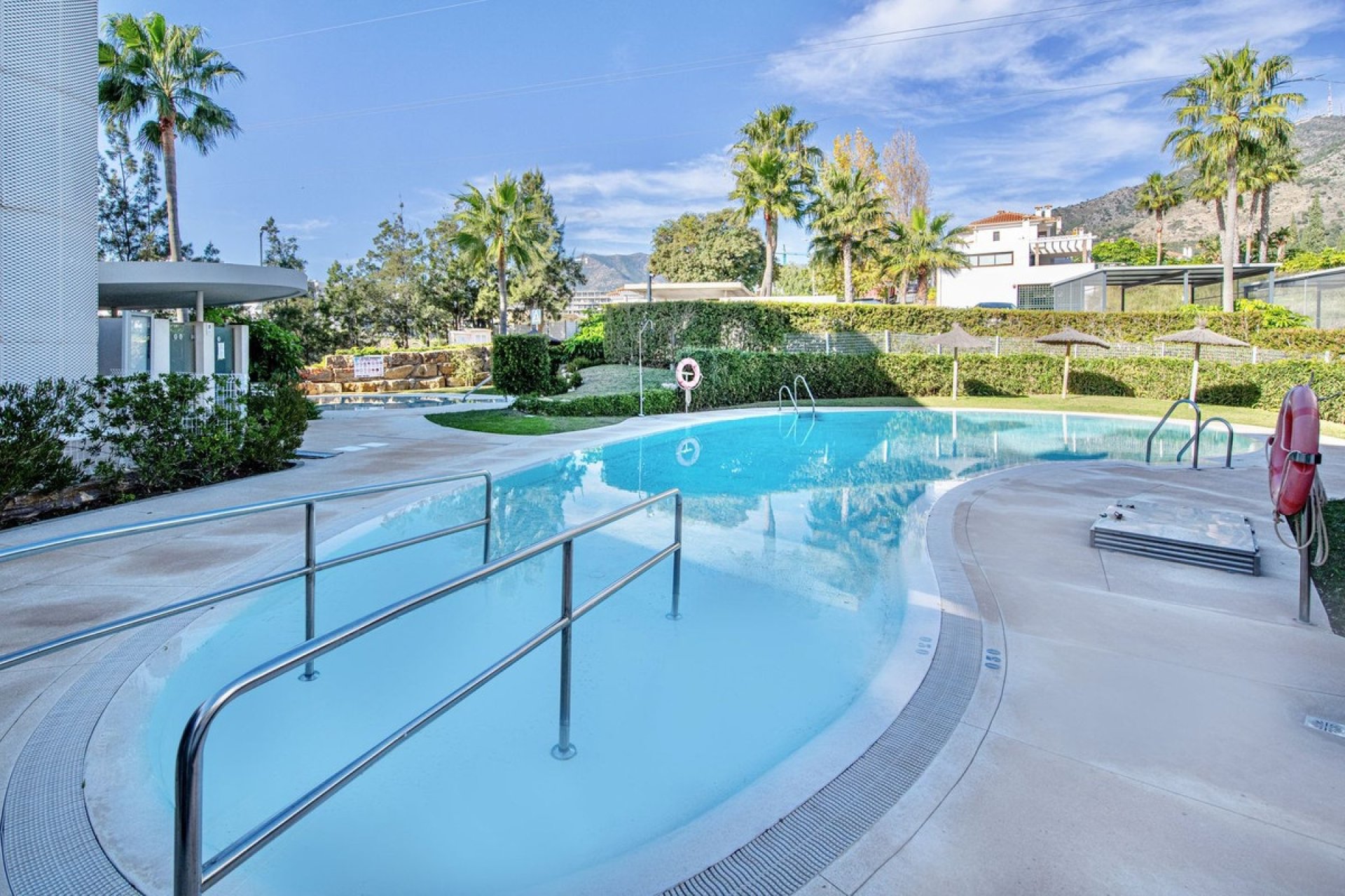 Resale - apartment - Benalmadena - Benalmadena Centro