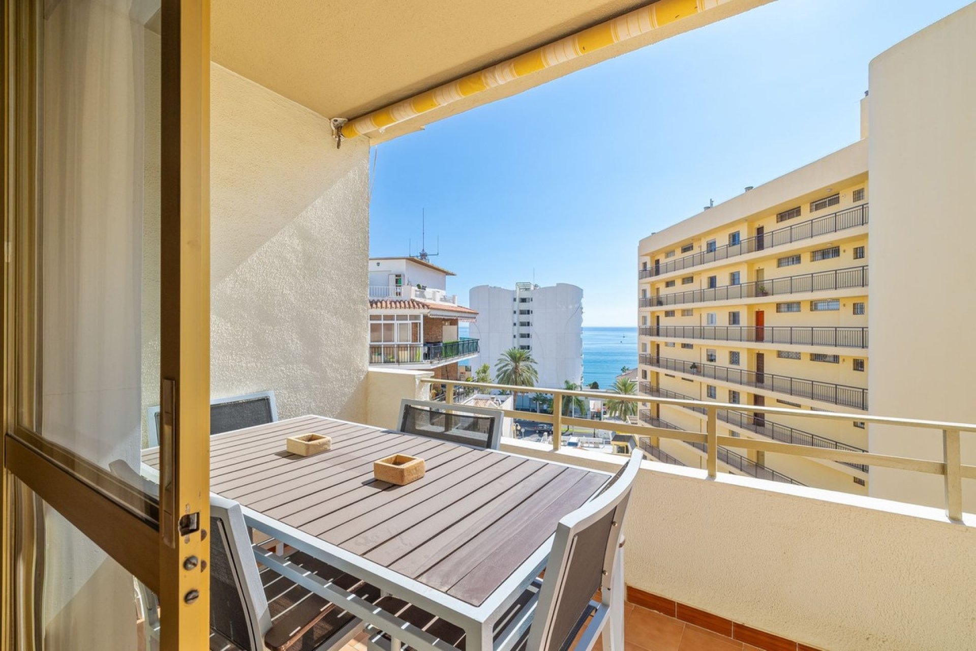 Resale - apartment - Benalmadena - Benalmadena Centro