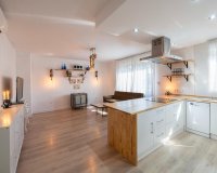 Resale - apartment - Benalmadena - Benalmadena Centro