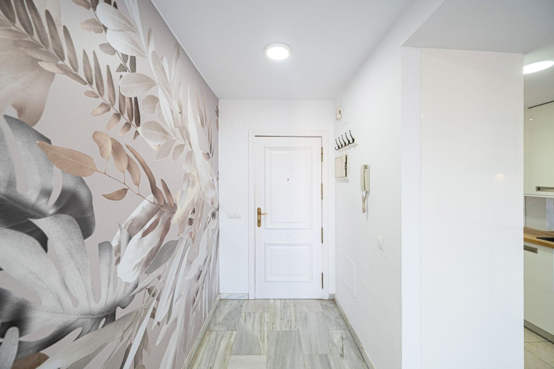 Resale - apartment - Benalmadena - Benalmadena Centro