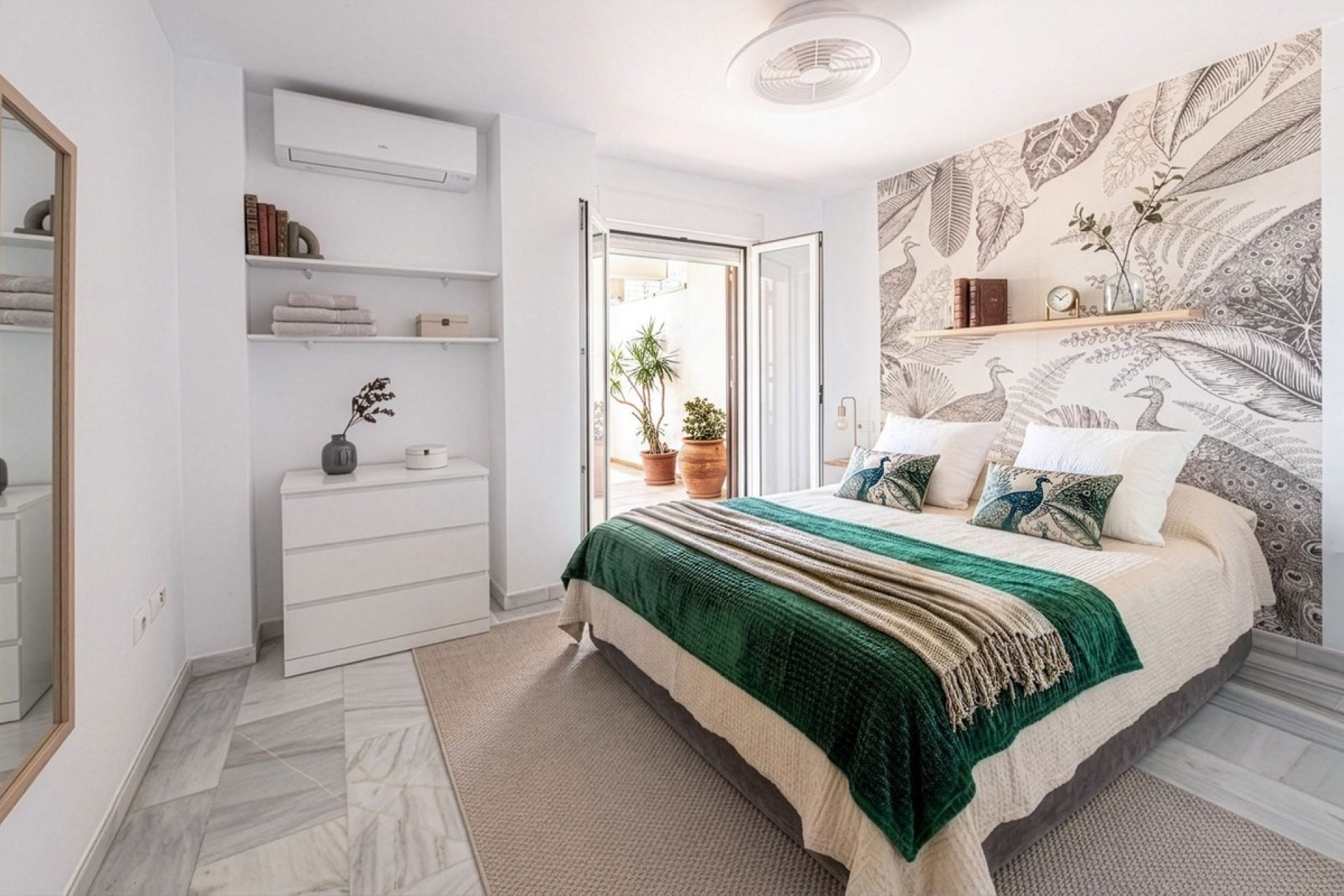 Resale - apartment - Benalmadena - Benalmadena Centro