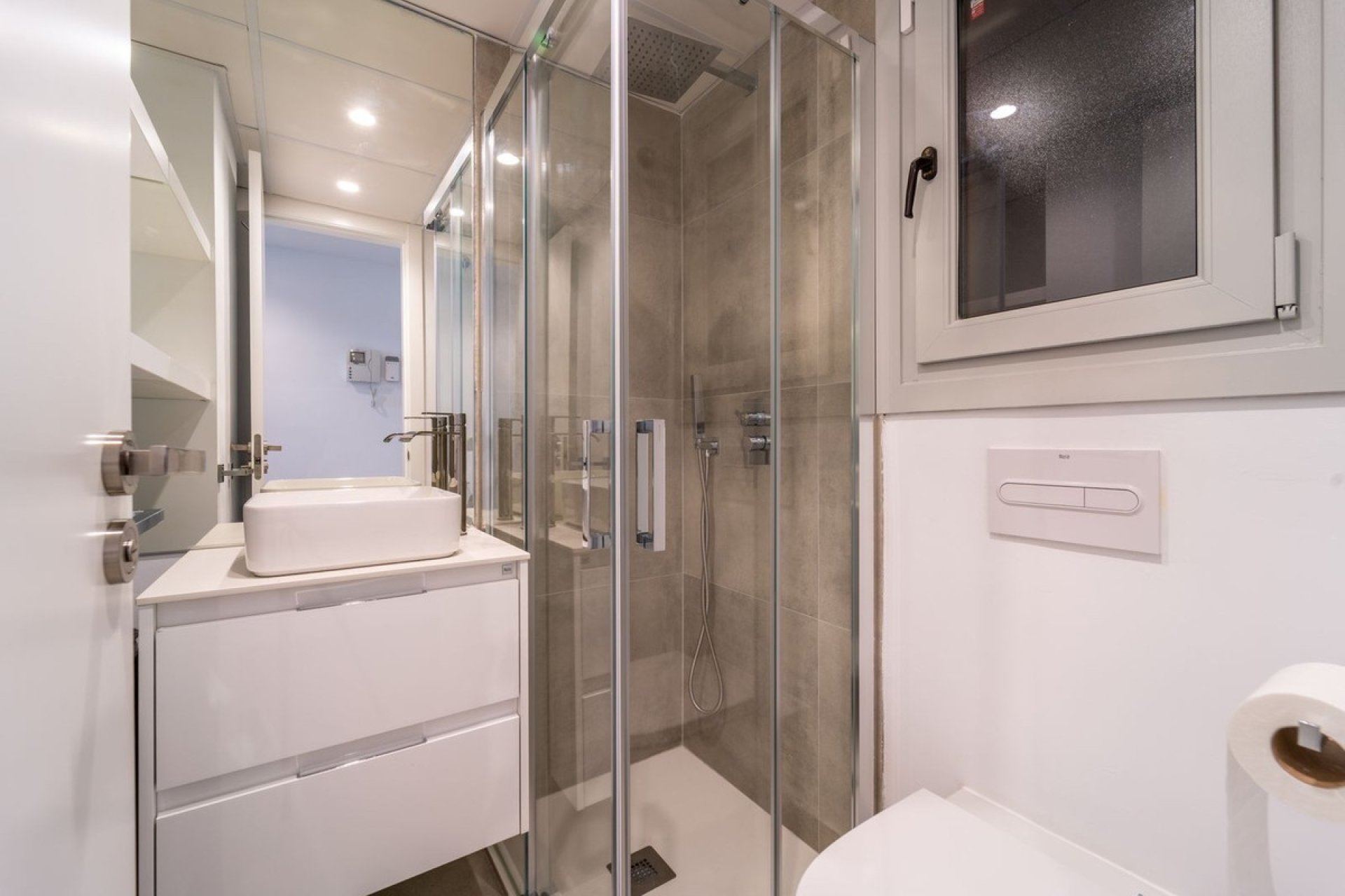 Resale - apartment - Benalmadena - Benalmadena Centro