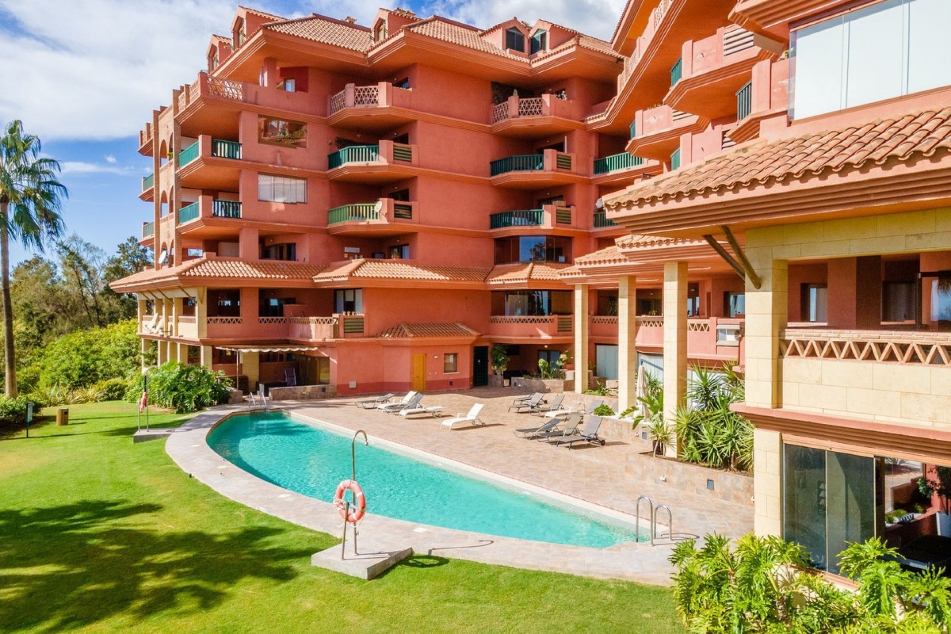 Resale - apartment - Benalmadena - Benalmadena Centro