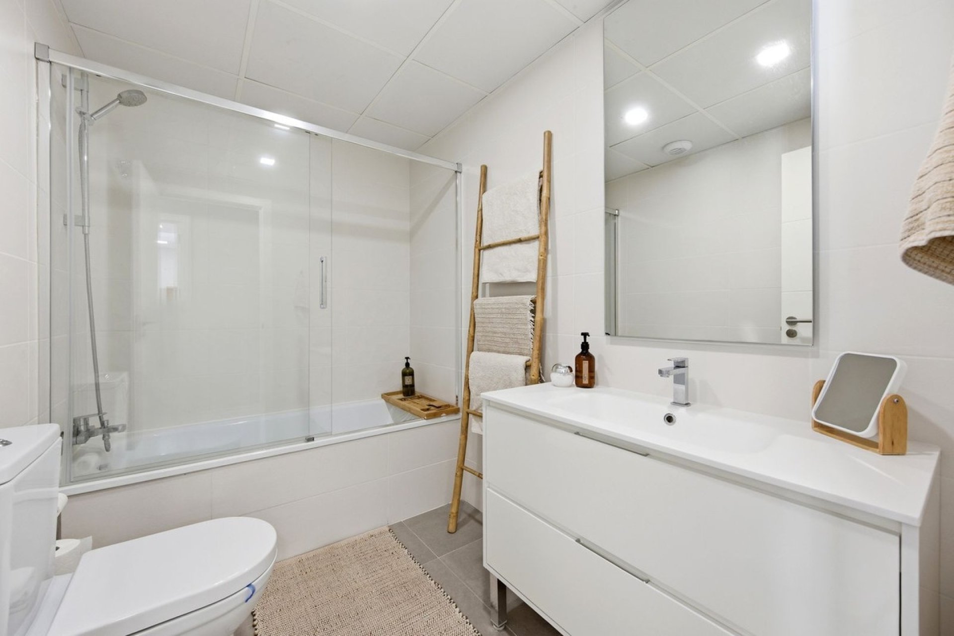 Resale - apartment - Benalmadena - Benalmadena Centro