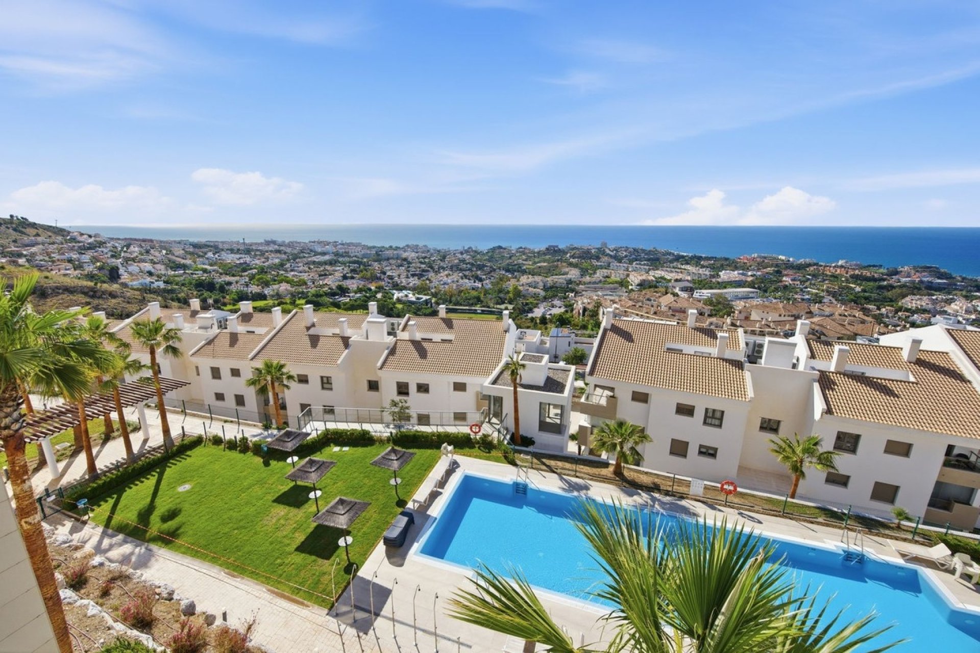 Resale - apartment - Benalmadena - Benalmadena Centro